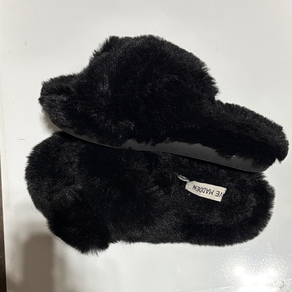 Steve Madden Plush Black Slippers main image 6
